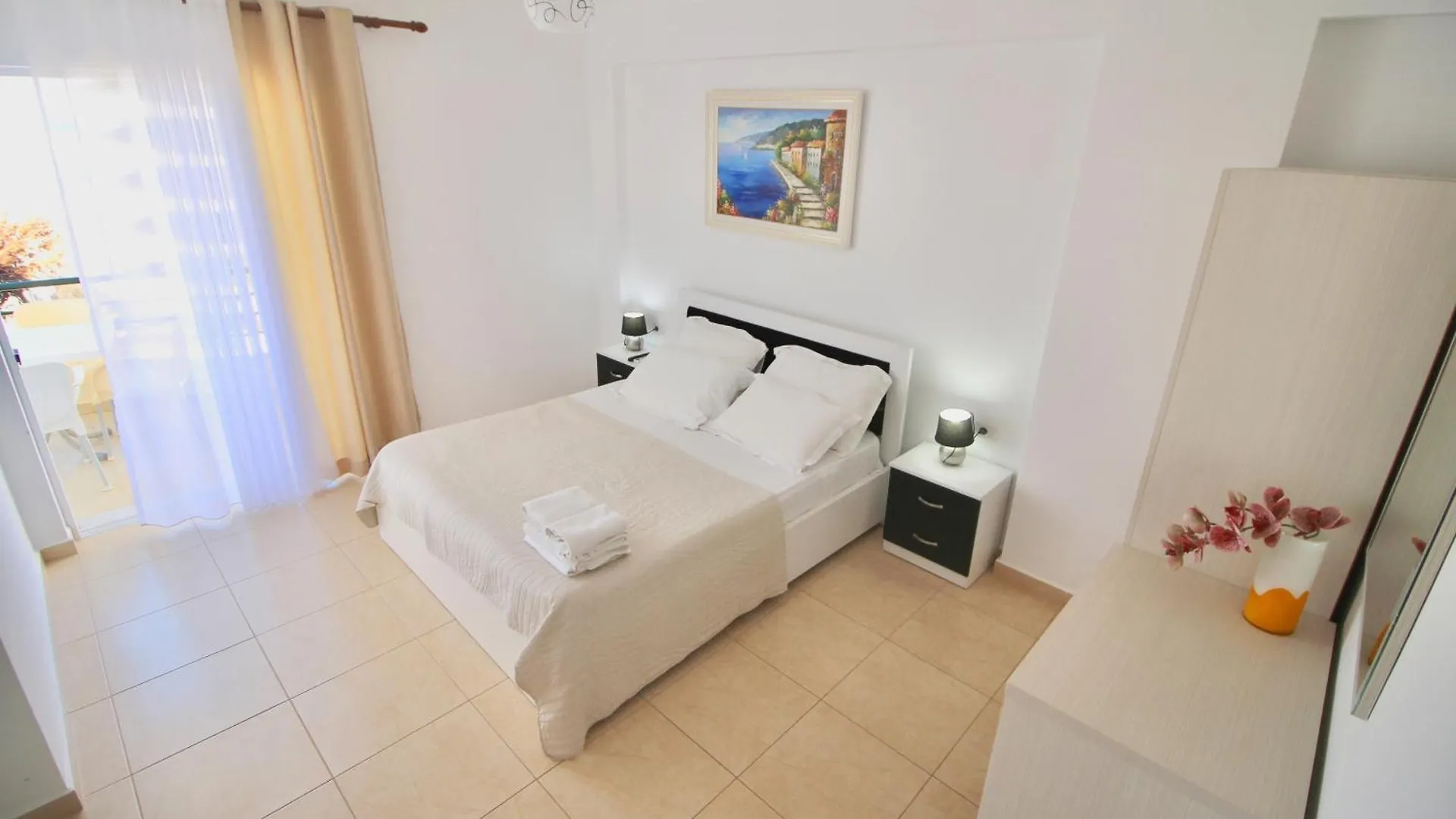 Ar Apartments Saranda