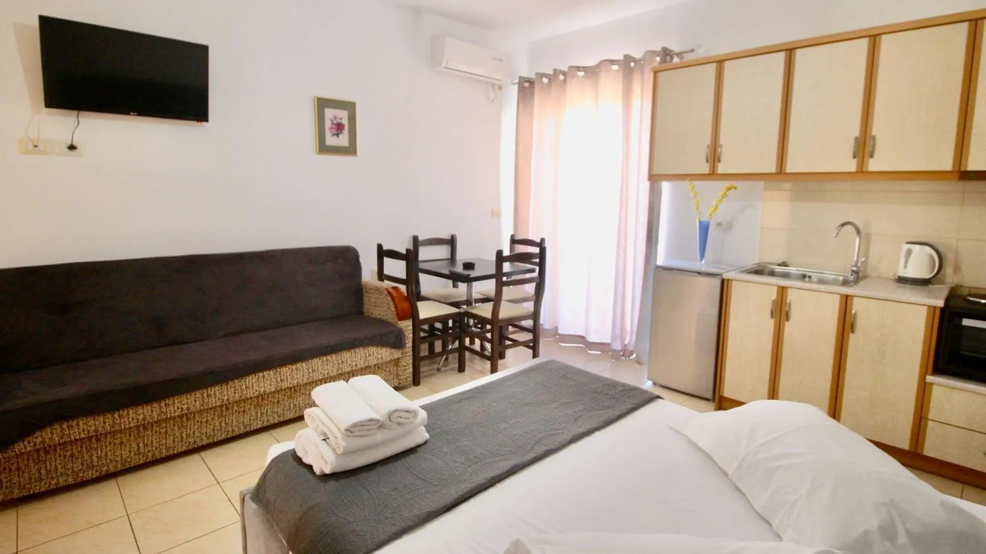 Ar Apartments Saranda