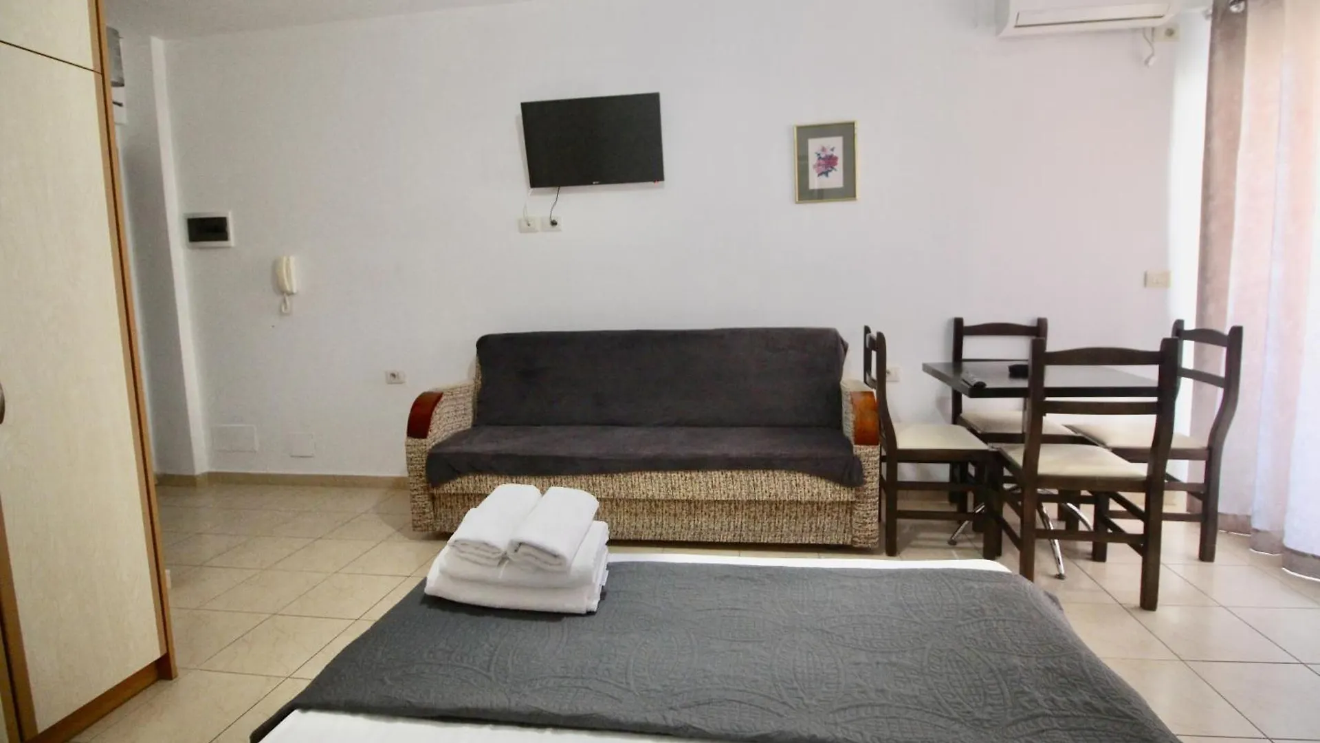 Ar Apartments Saranda Albanie