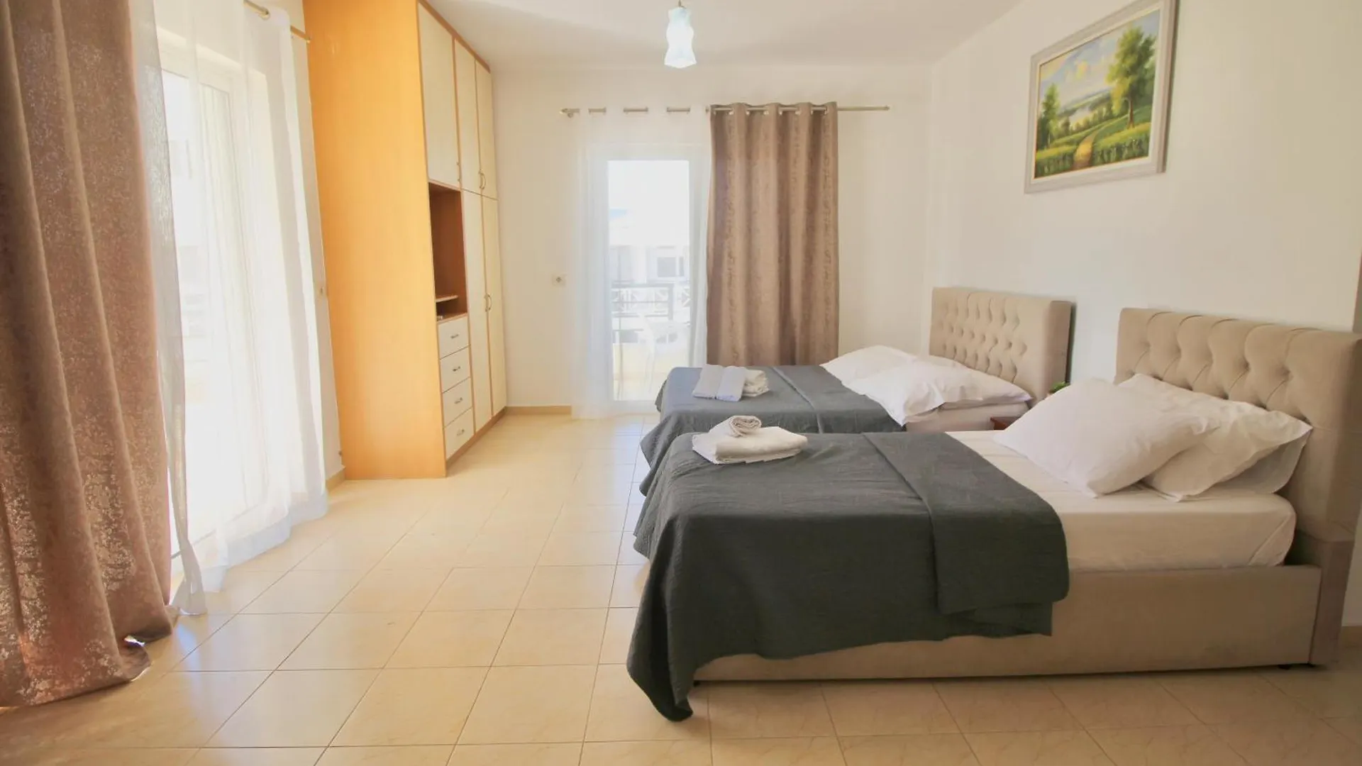 Ar Apartments Saranda