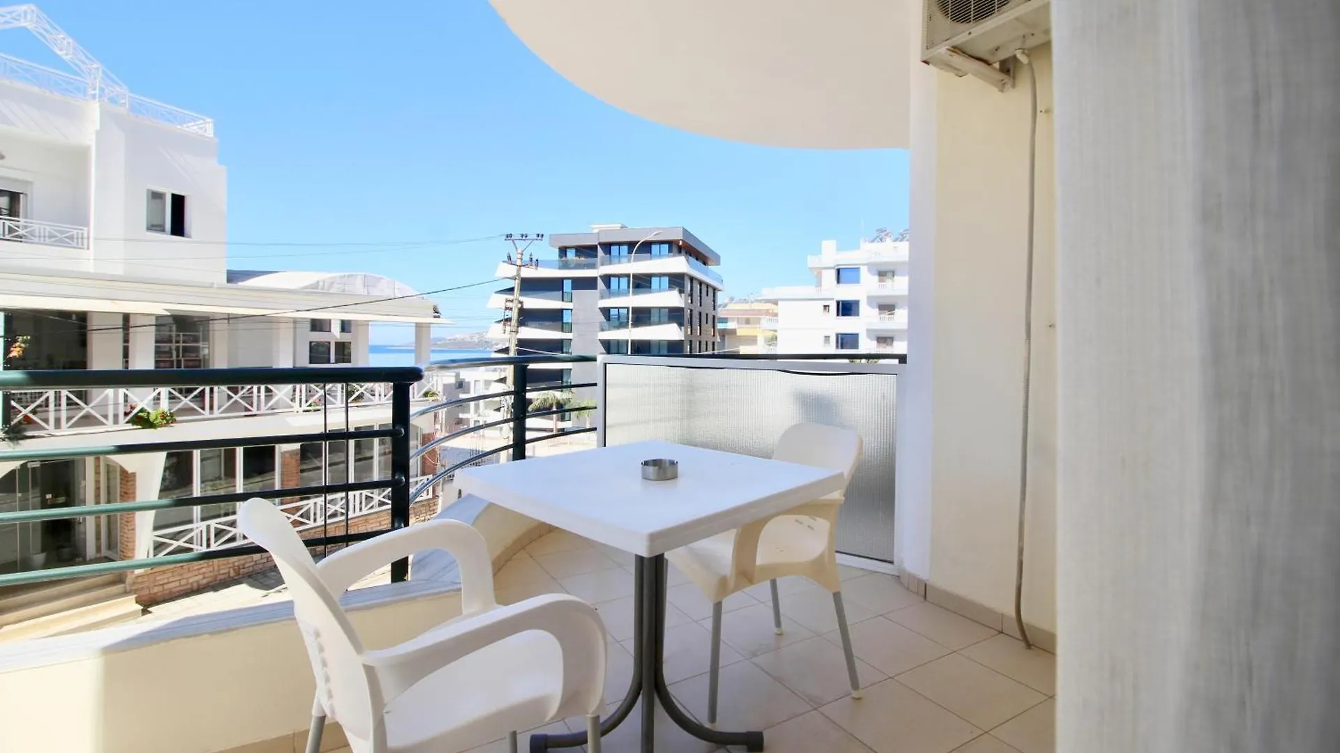 Ar Apartments Saranda