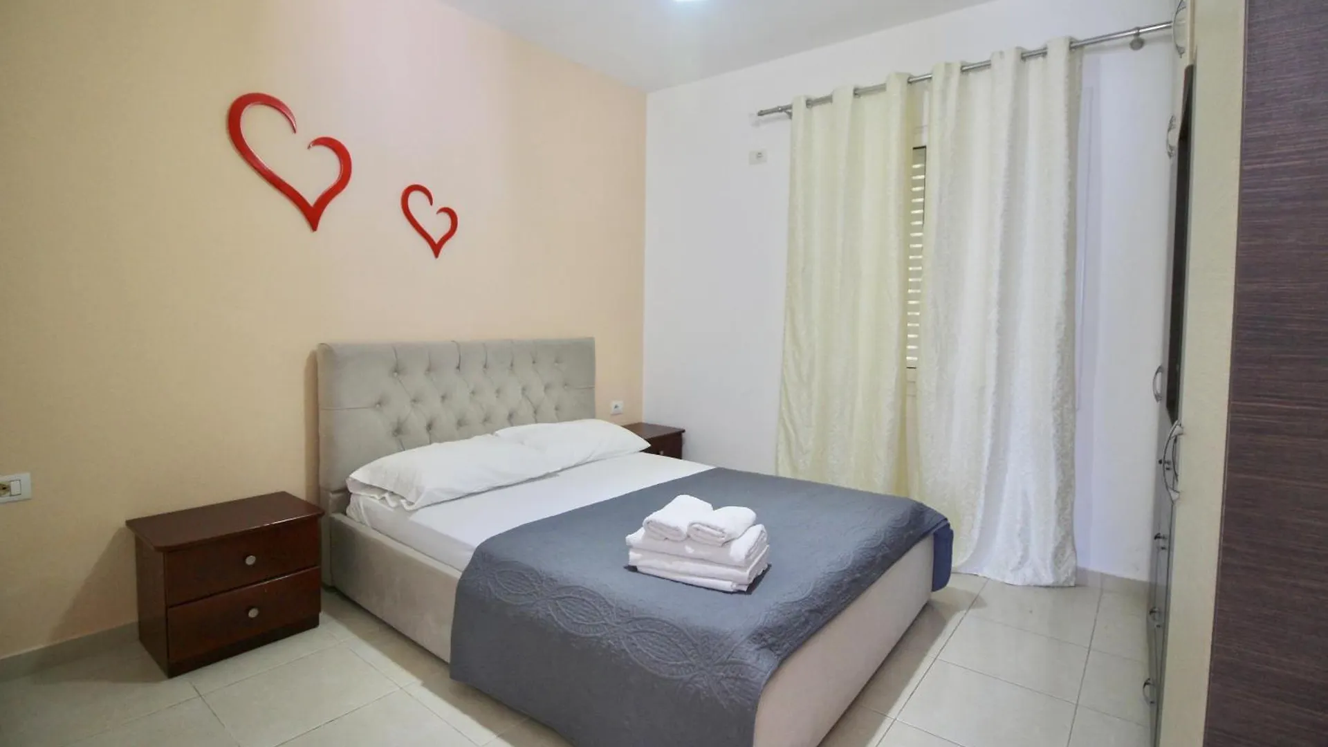 Ar Apartments Saranda