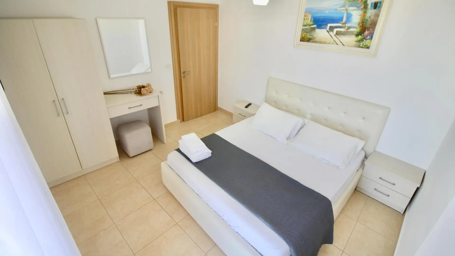Ar Apartments Saranda